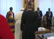 Папата целуна краката на лидерите на Южен Судан 